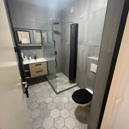 Le Borrigo Pick Up Airport Lejlighed *